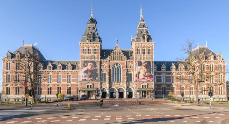 Rijksmuseum-cel-mai-faimos-muzeu-olandez