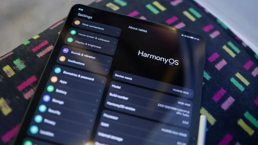 HarmonyOS: sistemul de operare al Huawei care face furori în China și în lume.