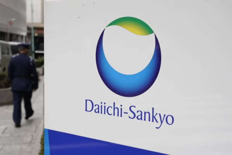 Japonia va cumpăra 1,4 milioane de doze de vaccin Daiichi Sankyo COVID