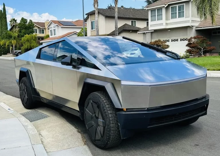 Tesla Cybertruck, mașina pe care nu o poți avea niciodată în Europa. Și nu e din cauza banilor.