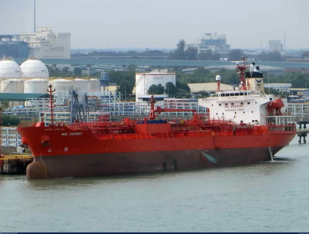 Un petrolier norvegian, lovit de o rachetă în Yemen: ce se întâmplă în Marea Roșie și cum afectează Canalul Suez