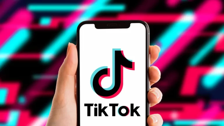 TikTok: platforma de socializare unde banii curg ca apa