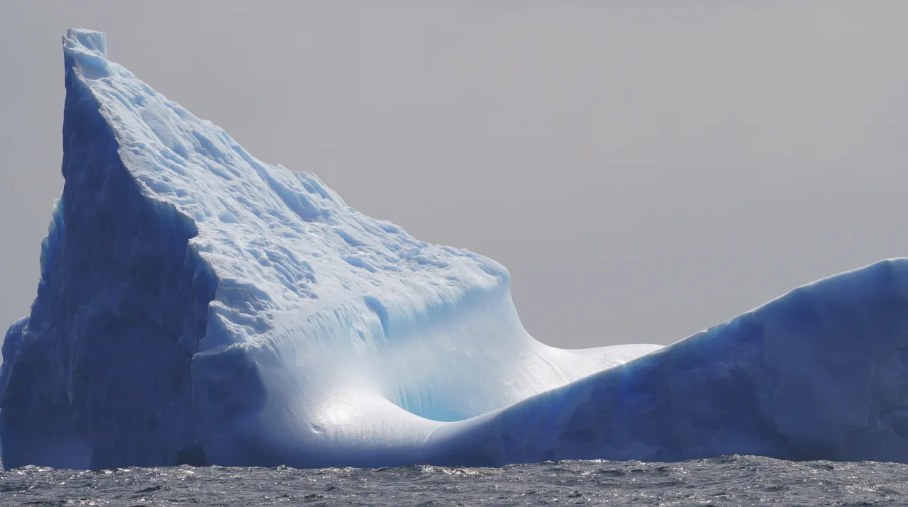 Vești alarmante de la cel mai mare aisberg din lume
