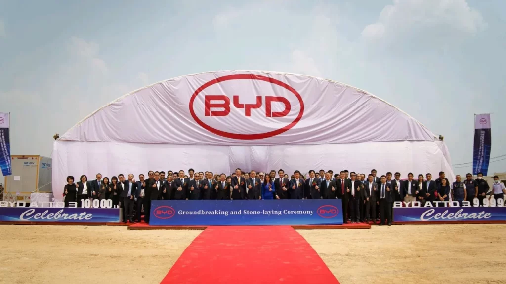 China injectează 3,7 miliarde în BYD pentru a accelera în cursa vehiculelor electrice